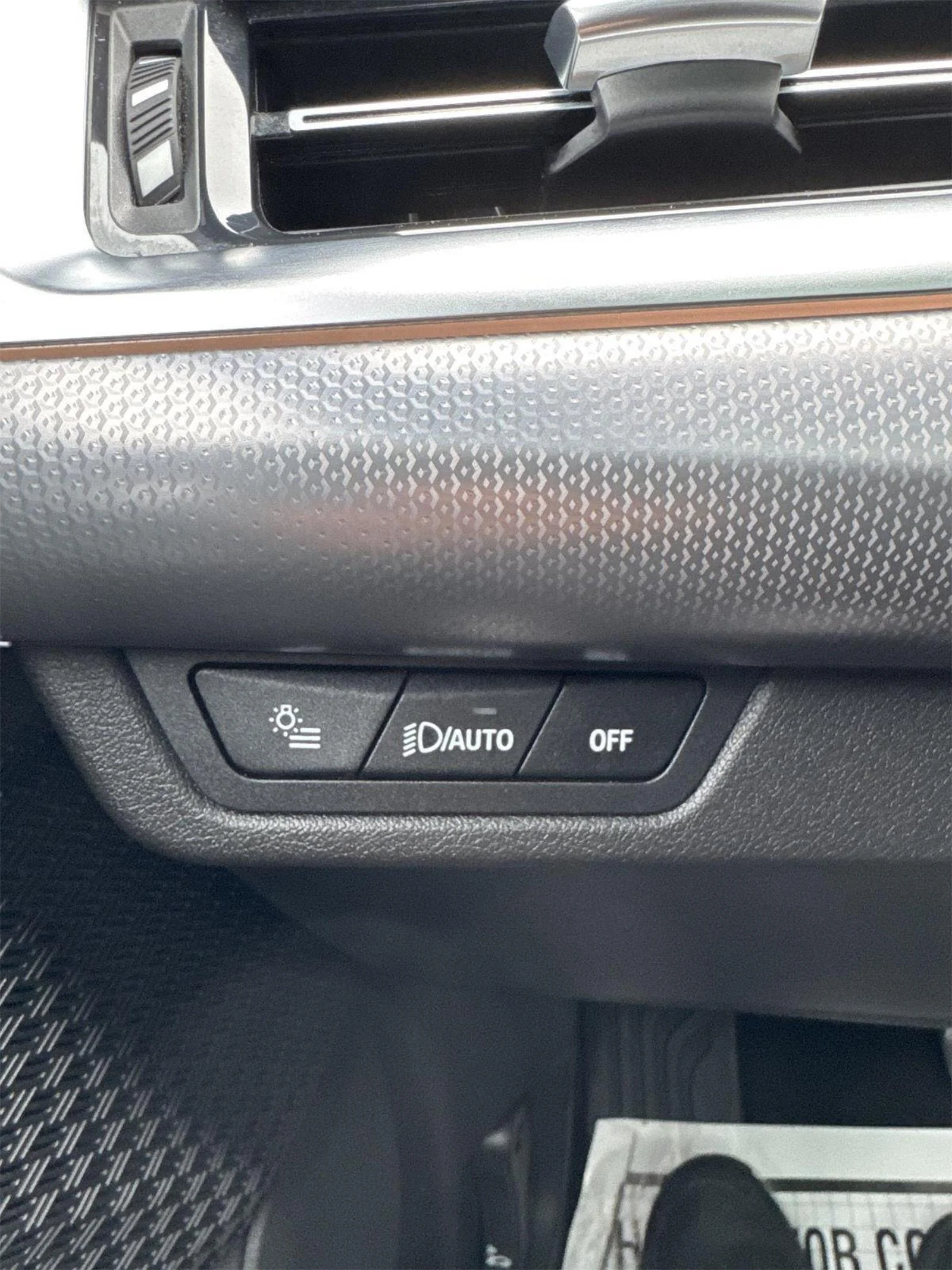 Used 2025 WHITE BMW xDrive28i image 18
