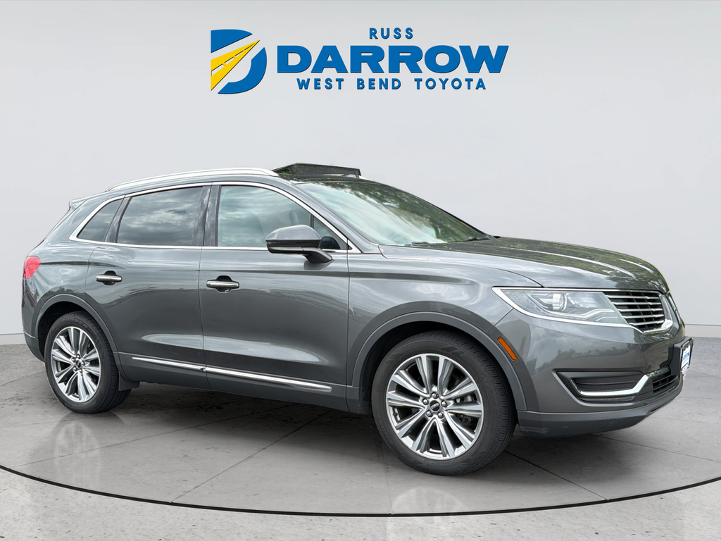 Used 2017 Gray Lincoln Reserve image 6