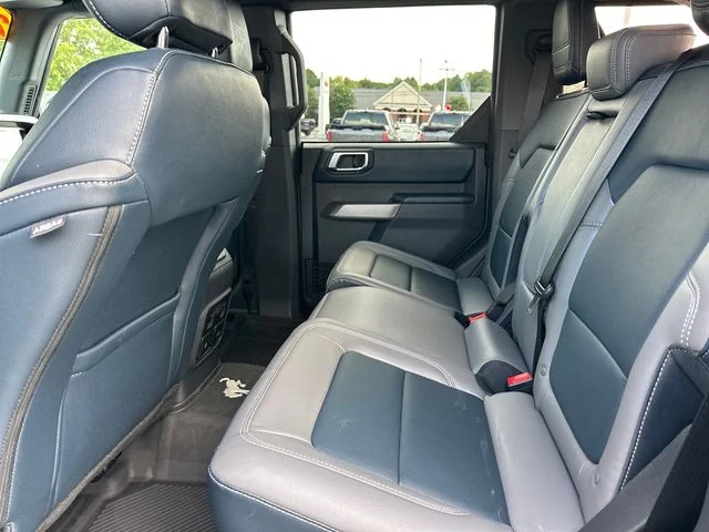Used 2022  Ford Outer Banks image 16