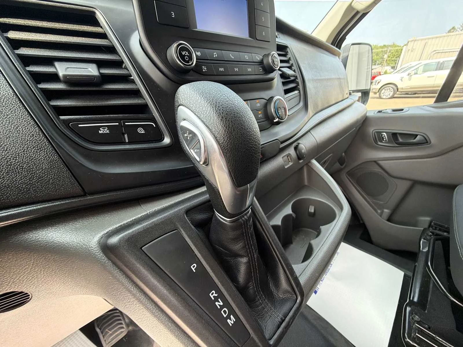 Used 2025 Oxford White Ford  image 20