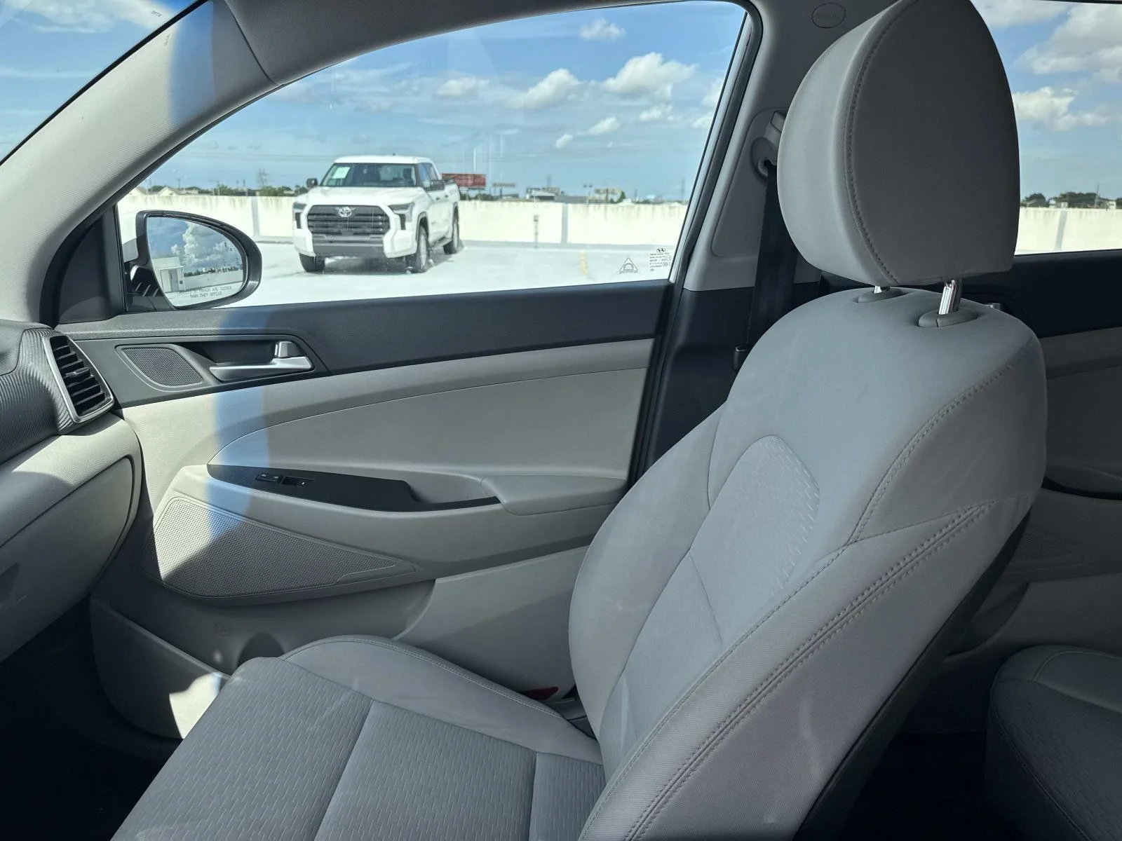 Used 2019 White Pearl Hyundai Value image 16