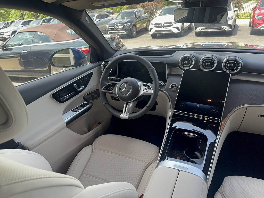 New 2026 Starling Blue Metallic Mercedes-Benz AWD GLC 300 4MATIC® 4dr SUV image 11