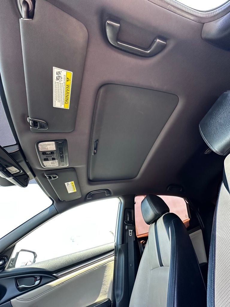 Used 2018  Honda Sport Touring image 15