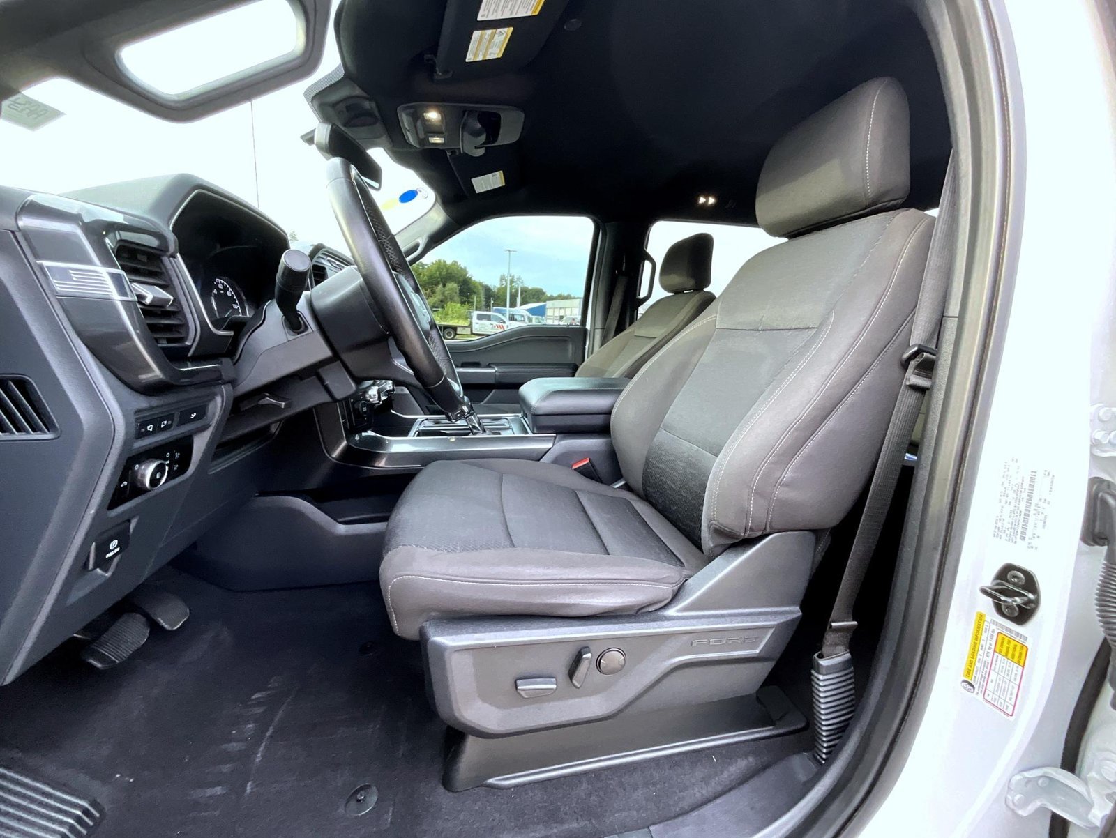 Used 2023 White Ford XLT image 12