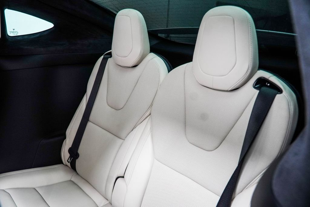 Used 2022 White Tesla Plaid image 23
