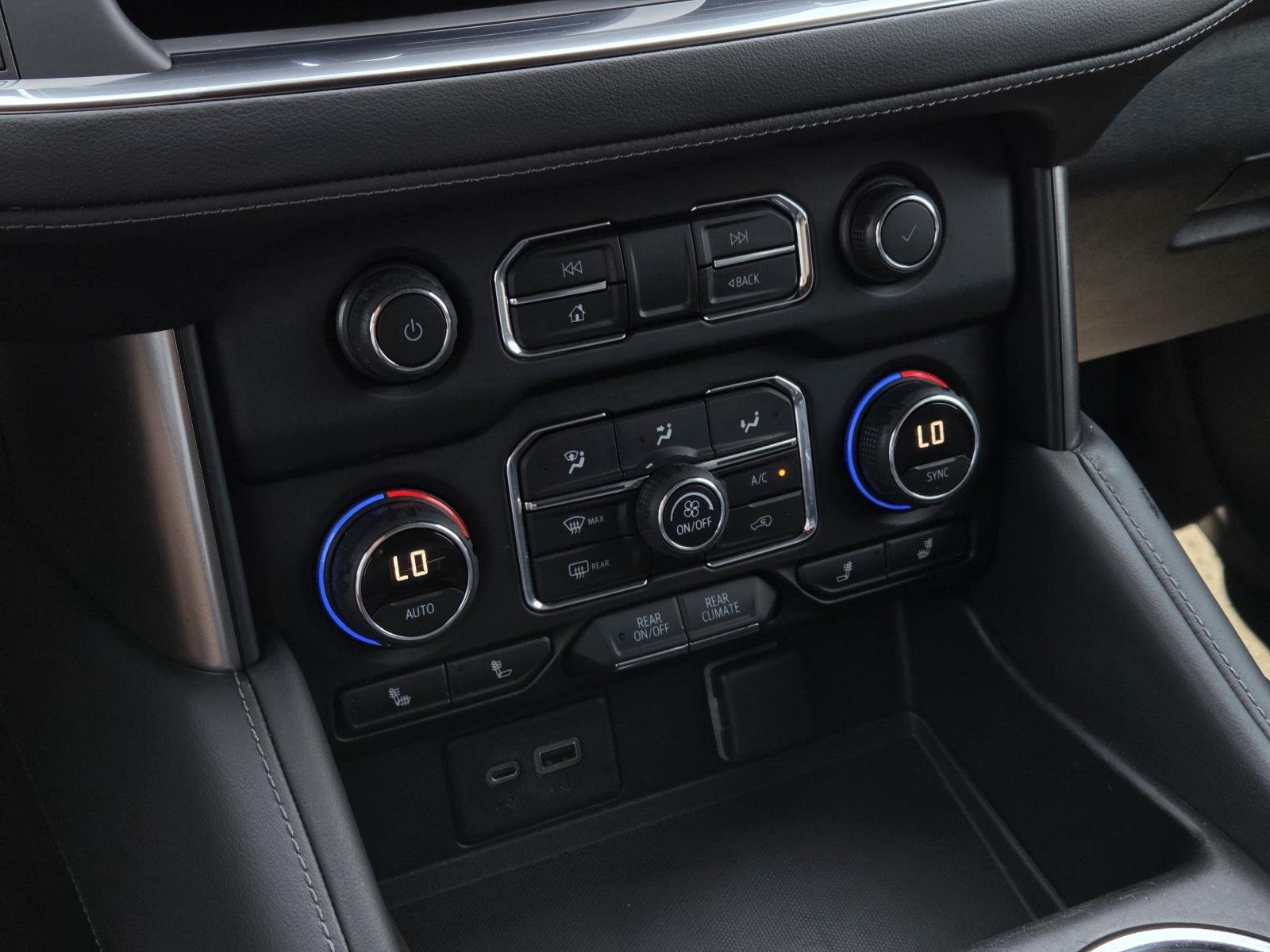 Used 2021 Summit White Chevrolet LT image 27