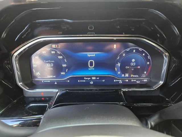 Used 2024 White Chevrolet RST image 34