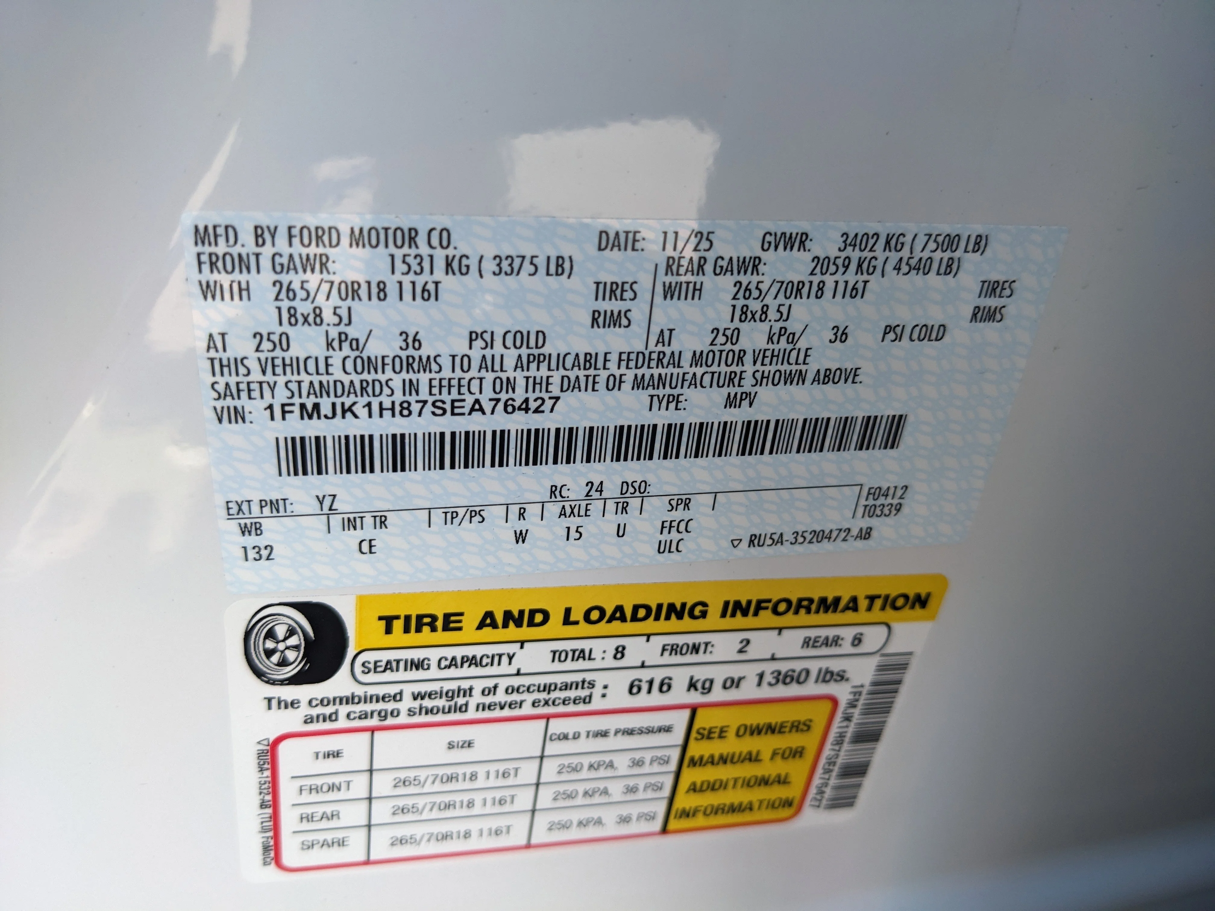 New 2025 Oxford White Ford Active MAX image 26