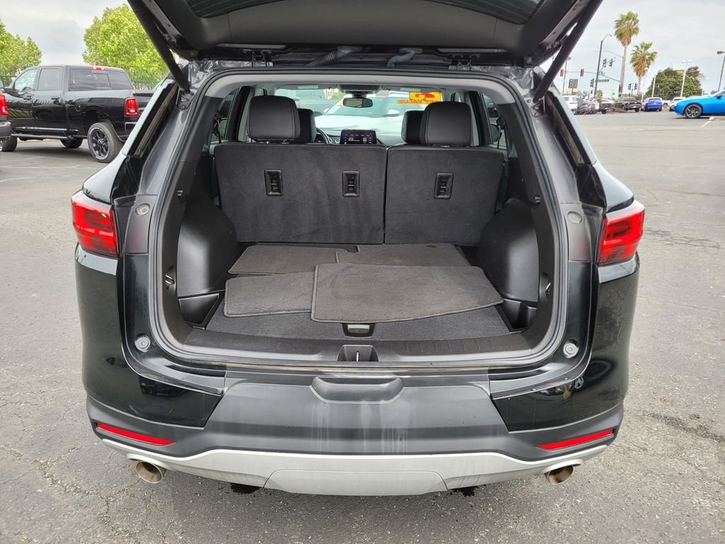 Used 2023 Black Chevrolet LT image 10