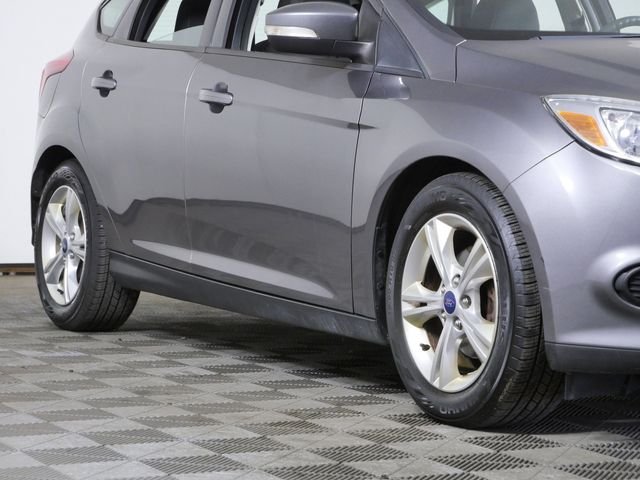 Used 2013  Ford SE image 2