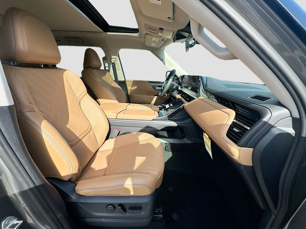 New 2027 DYNAMIC METAL INFINITI Luxe 2WD image 31