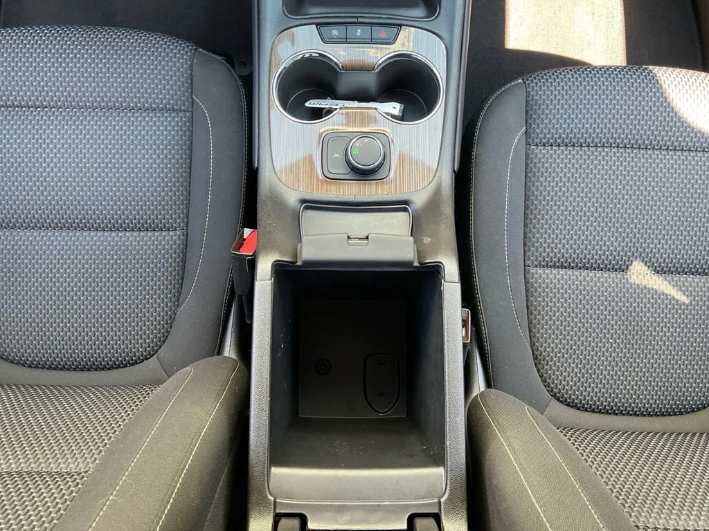 Used 2023 Silver GMC SLE image 11