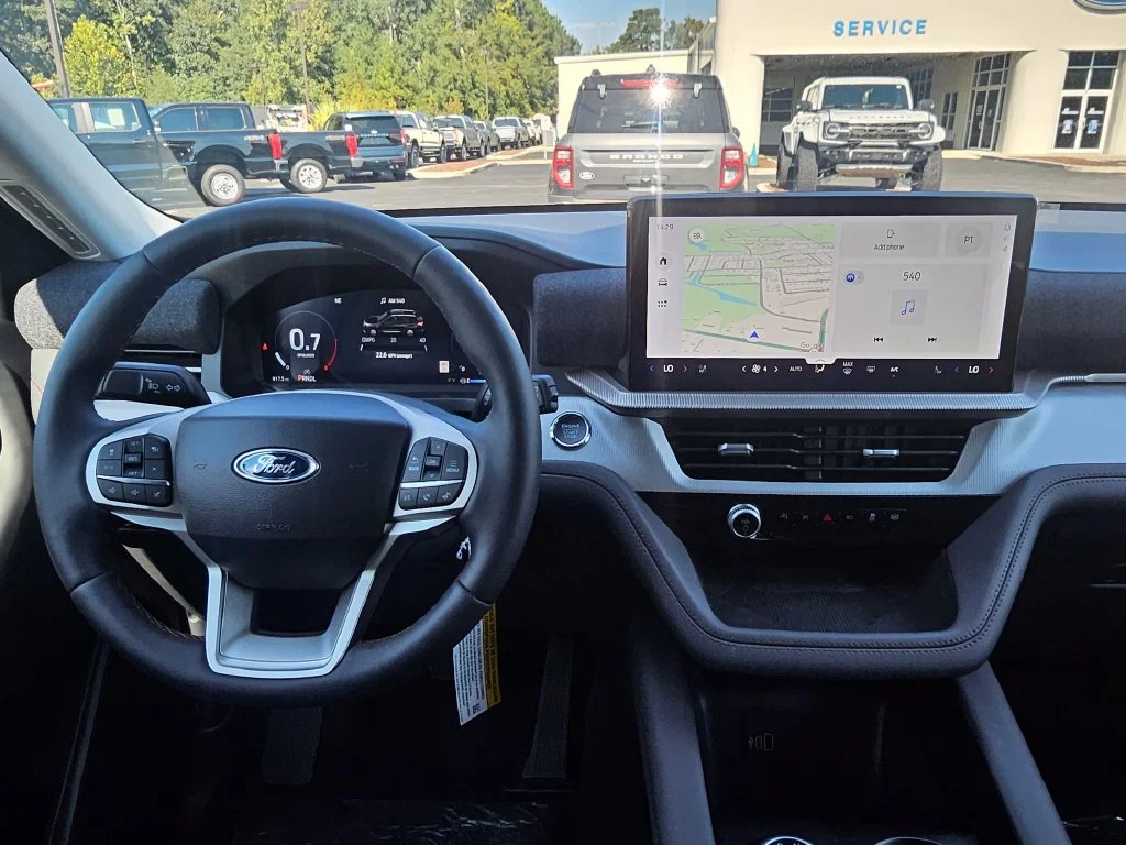 New 2026 Agate Black Metallic Ford Active image 28