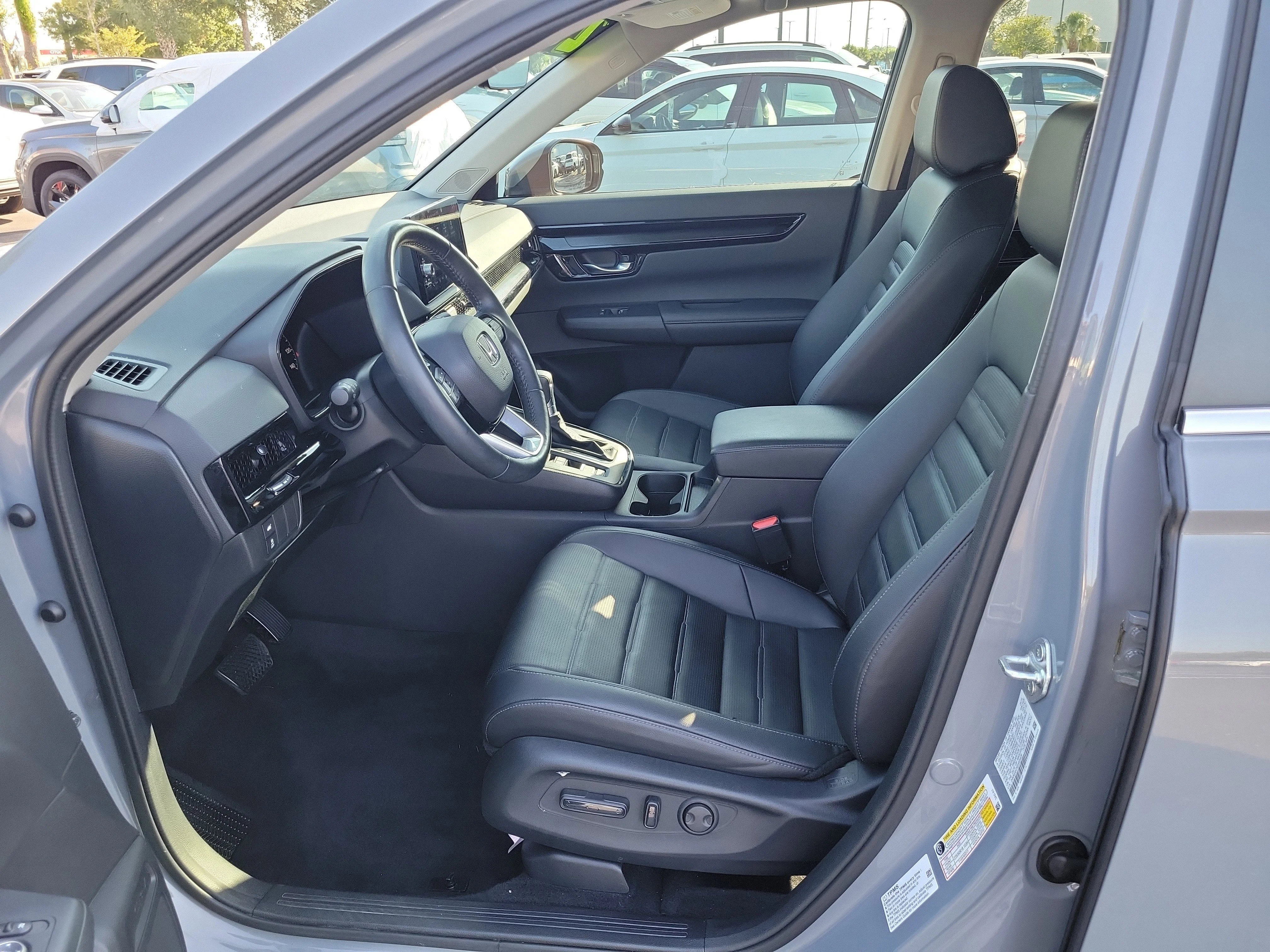 2025 Honda CR-V EX-L - Photo 16