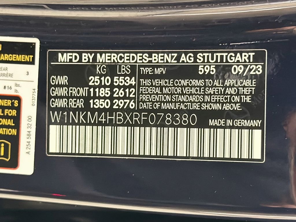 Used 2024 Nautical Blue Metallic Mercedes-Benz 300 image 34