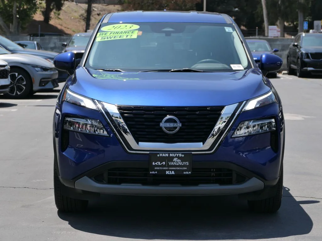 Used 2023 Blue Nissan SV image 7