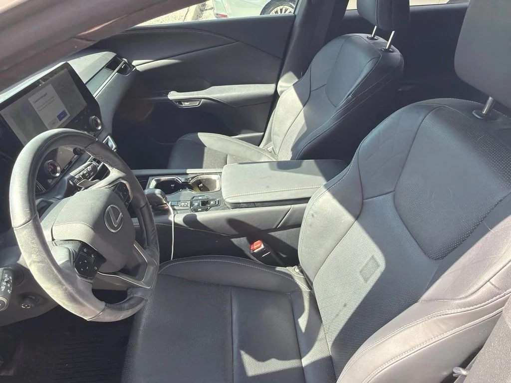 Used 2024 White Lexus 350 Premium Plus image 17