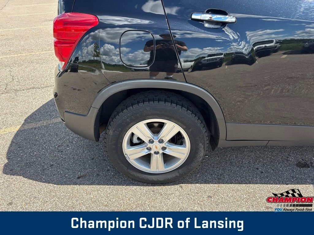 Used 2019 Black Chevrolet LT image 28