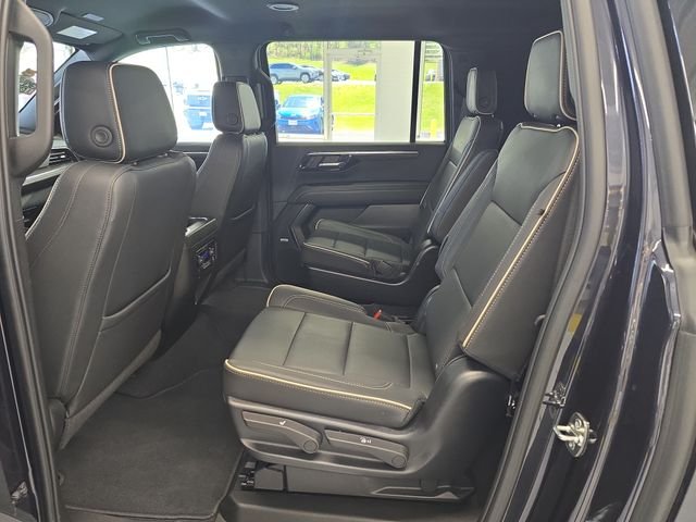 Used 2025 Gray Chevrolet Premier image 10