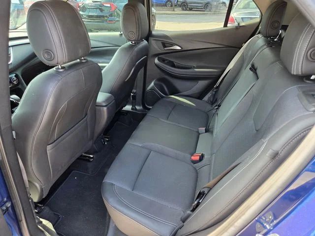 Used 2023 Blue Buick Select image 9