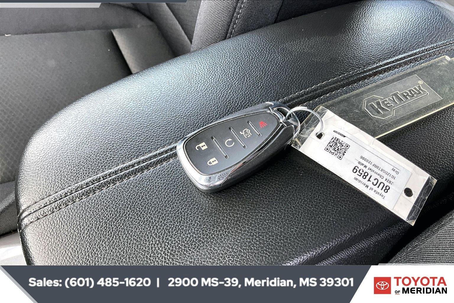Used 2024 Sterling Gray Metallic Chevrolet LT image 9