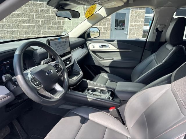 Certified Used 2025 Vapor Blue Ford Active image 17