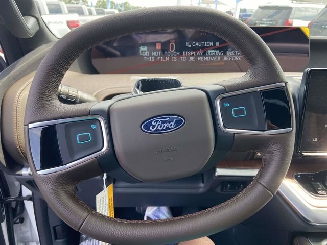 New 2026 Star White Metallic Tri-Coat Ford King Ranch image 17