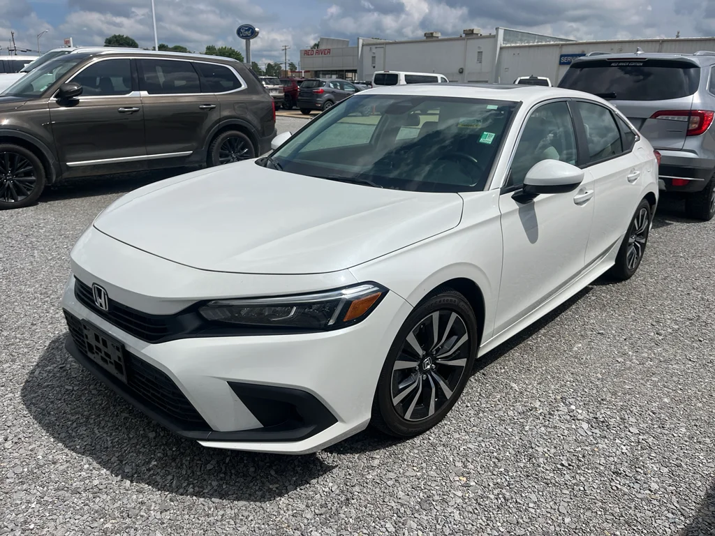 2024 Honda Civic EX CVT's photo