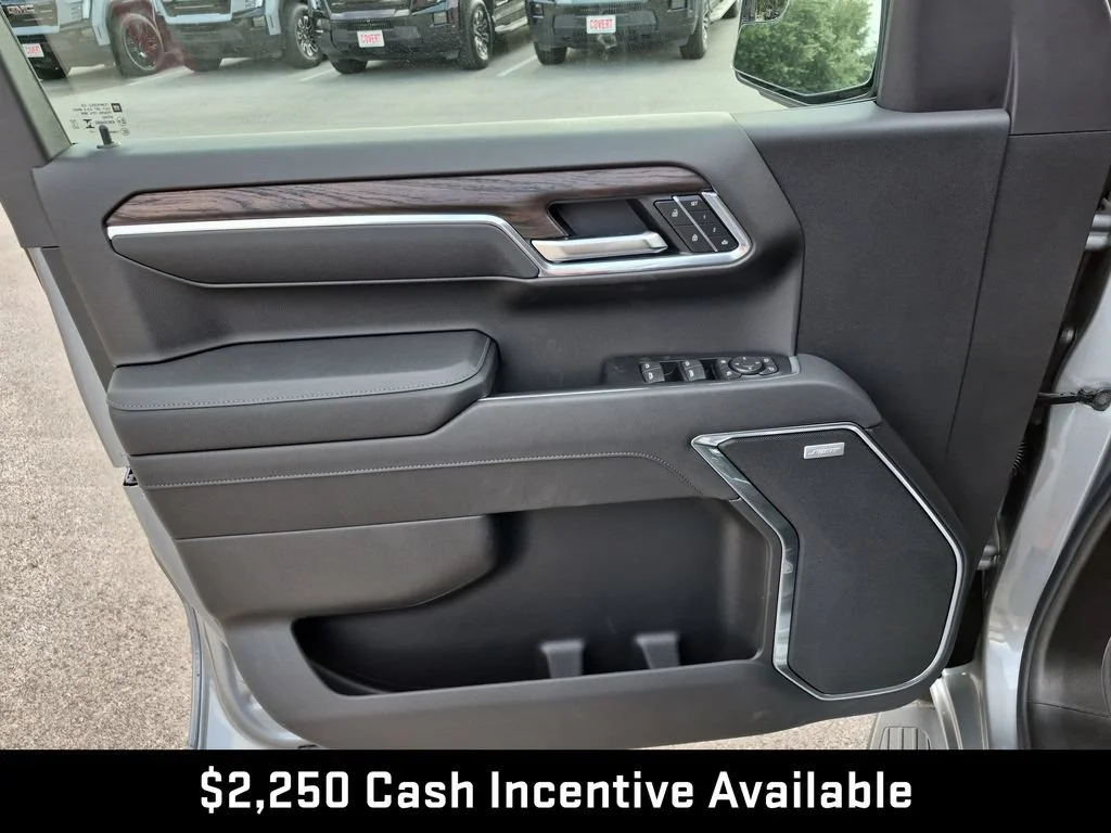 2026 GMC Sierra 1500 SLT - Photo 20