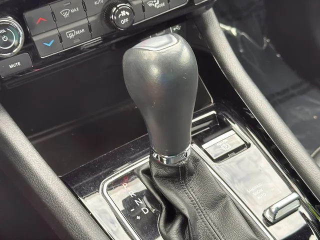 Used 2023 Gray Jeep Latitude image 23