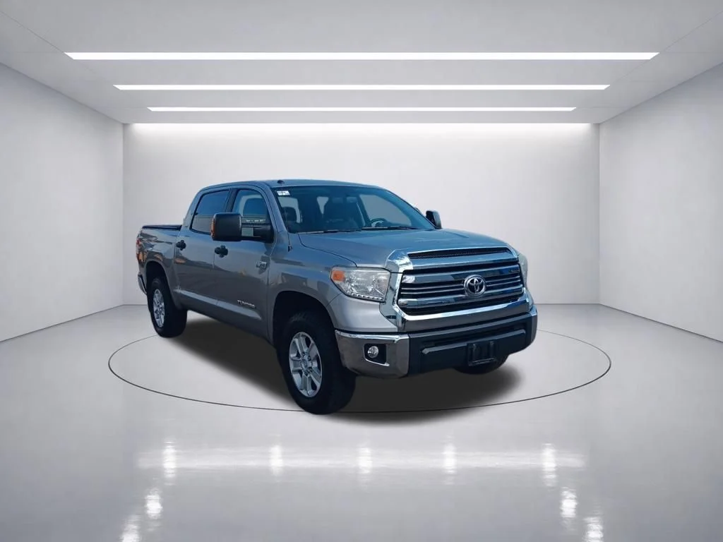 Used 2016 Silver Sky Metallic Toyota SR5 image 9