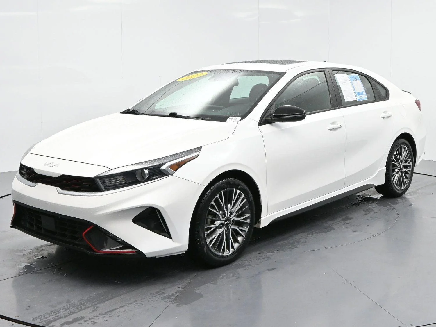 Used 2022 Snow White Pearl Kia GT-Line image 3