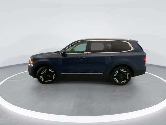 Used 2024 Black Kia EX image 3