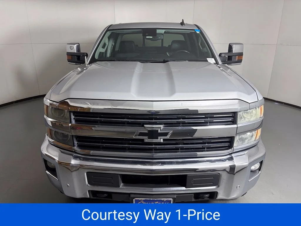 Used 2016 SILVER ICE METALLIC Chevrolet LTZ image 5