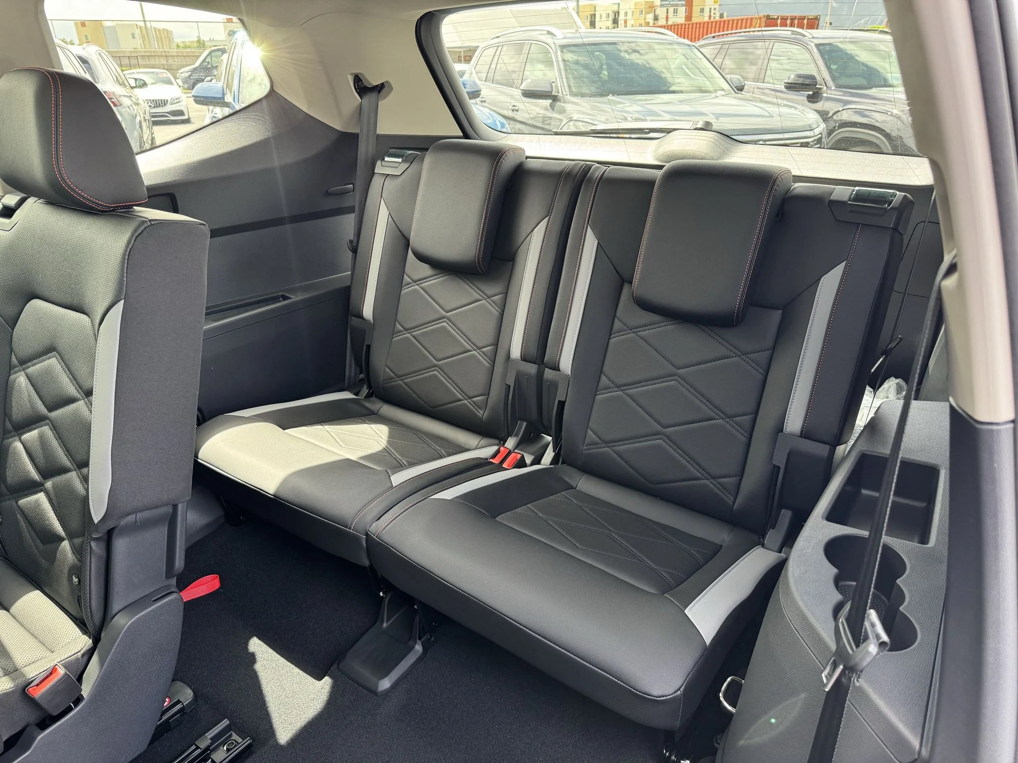 New 2026 Opal White Pearl Volkswagen 2.0T Peak Edition image 30