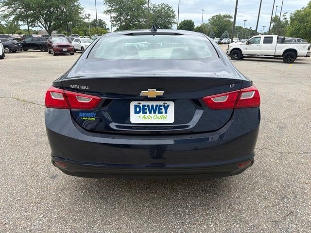 Used 2017 Blue Velvet Metallic Chevrolet LT image 4