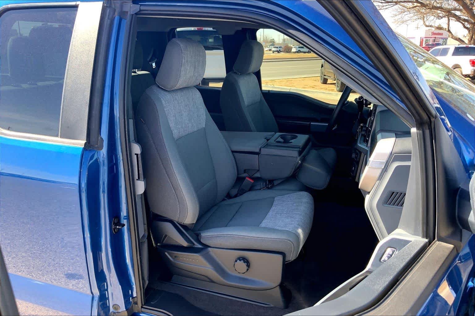 Used 2023 Atlas Blue Ford XLT image 16