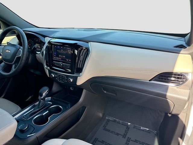 Used 2022 White Chevrolet LS image 27