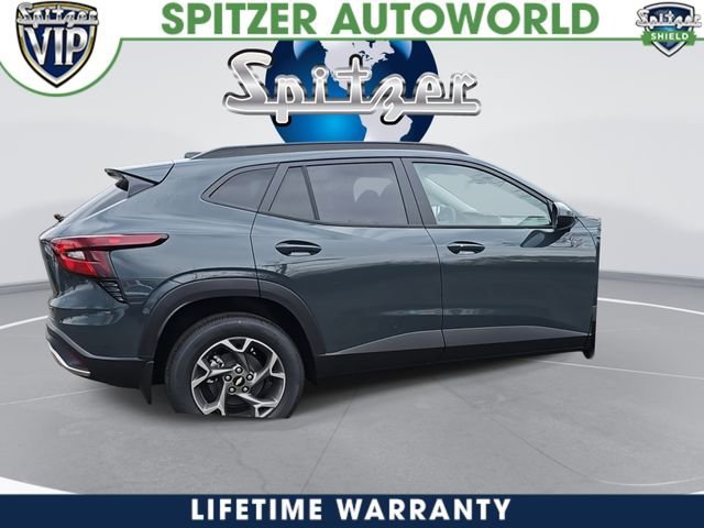 2026 Chevrolet Trax LT - Photo 8