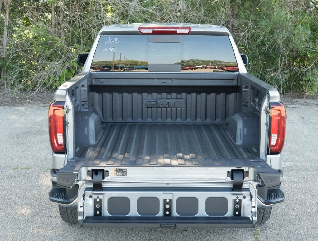 2026 GMC Sierra 1500 SLT - Photo 30