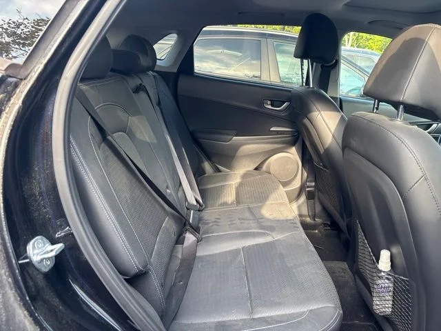 Used 2018 Ultra Black Hyundai Limited image 9