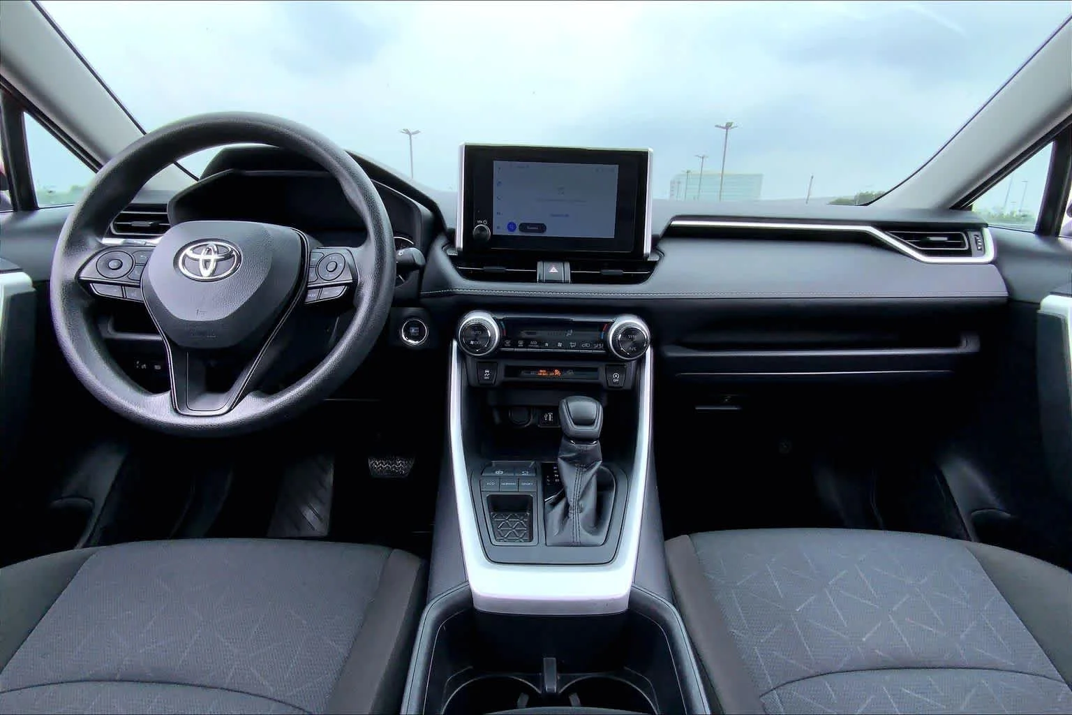 Used 2025 Ruby Flare Pearl Toyota XLE image 15