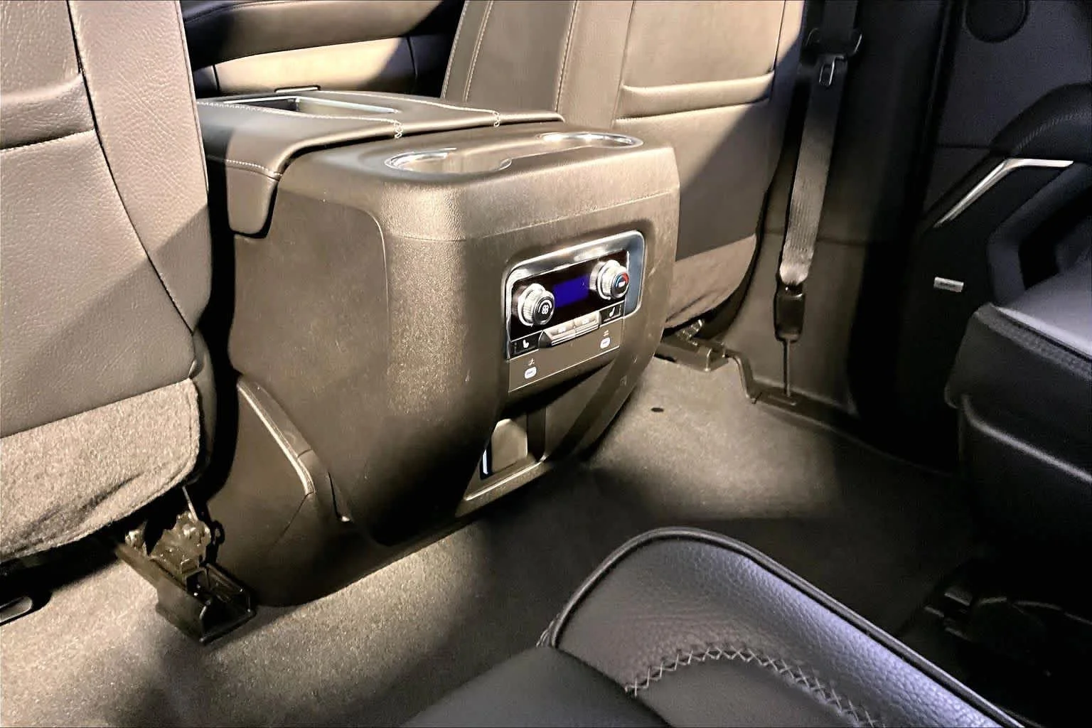 Used 2023 Onyx Black GMC Denali image 69