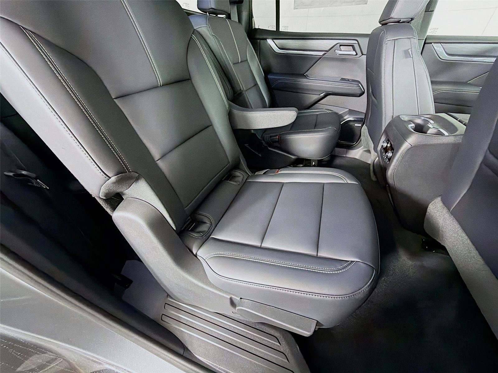 2026 GMC Acadia Elevation - Photo 29