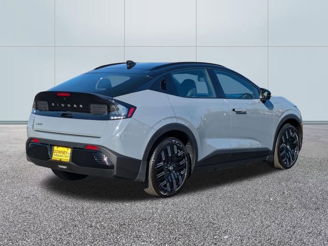 New 2026 Boulder Gray Pearl / Super Black Two-tone Nissan Platinum+ image 5
