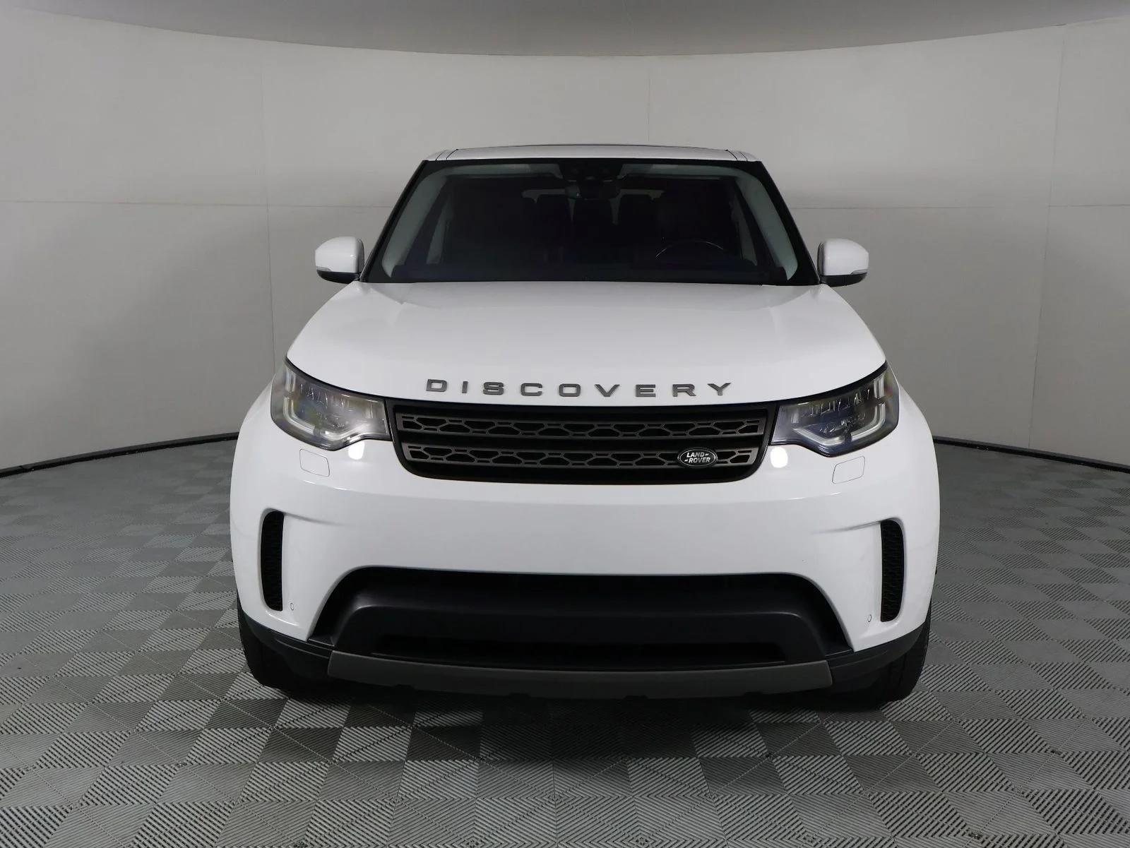 Used 2020 Fuji White Land Rover SE image 6