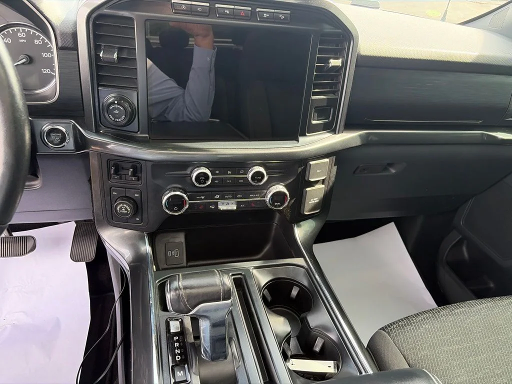 Used 2021 Silver Ford XLT image 27