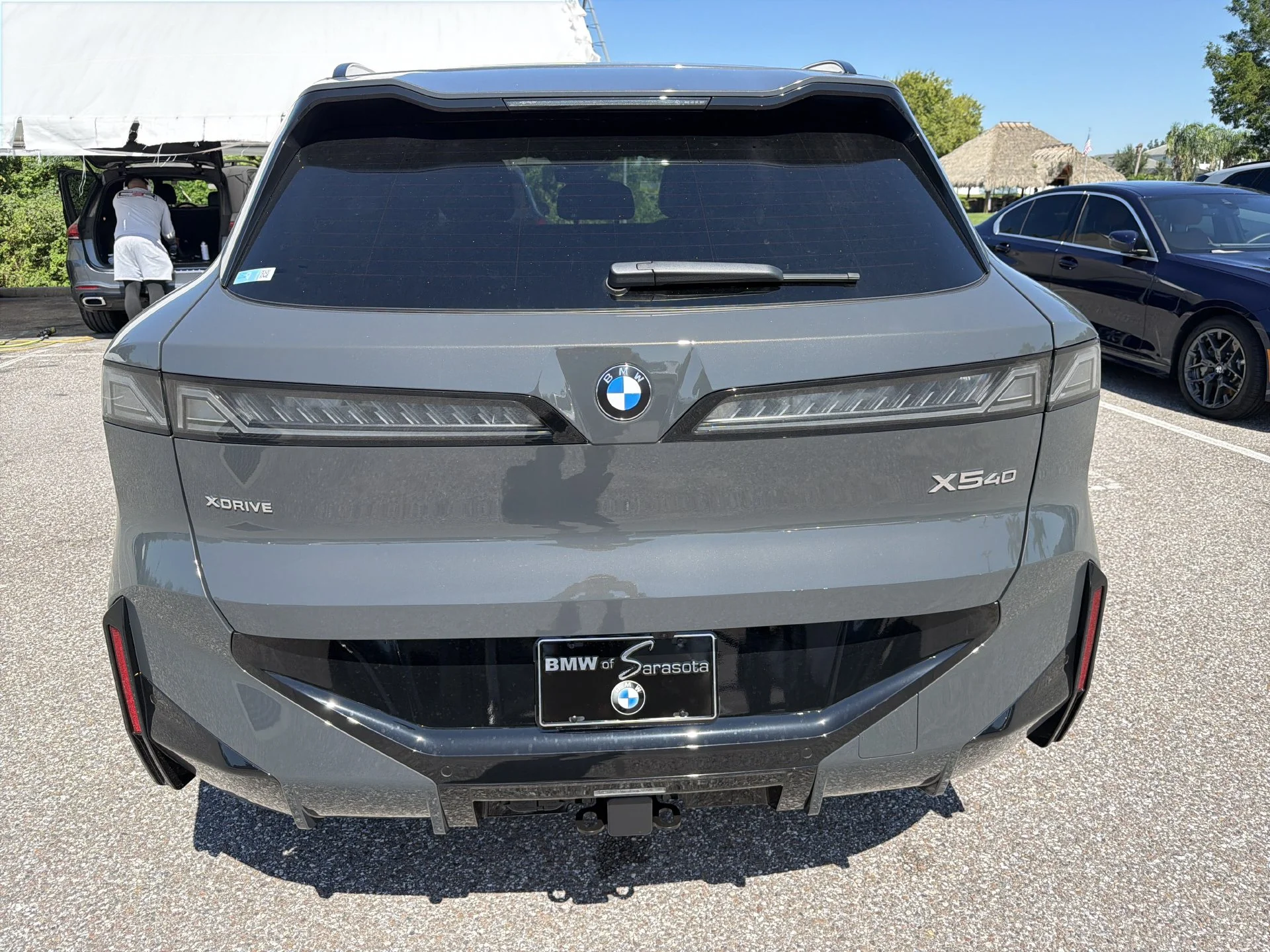 New 2027 Dravit Grey Metallic BMW  image 4