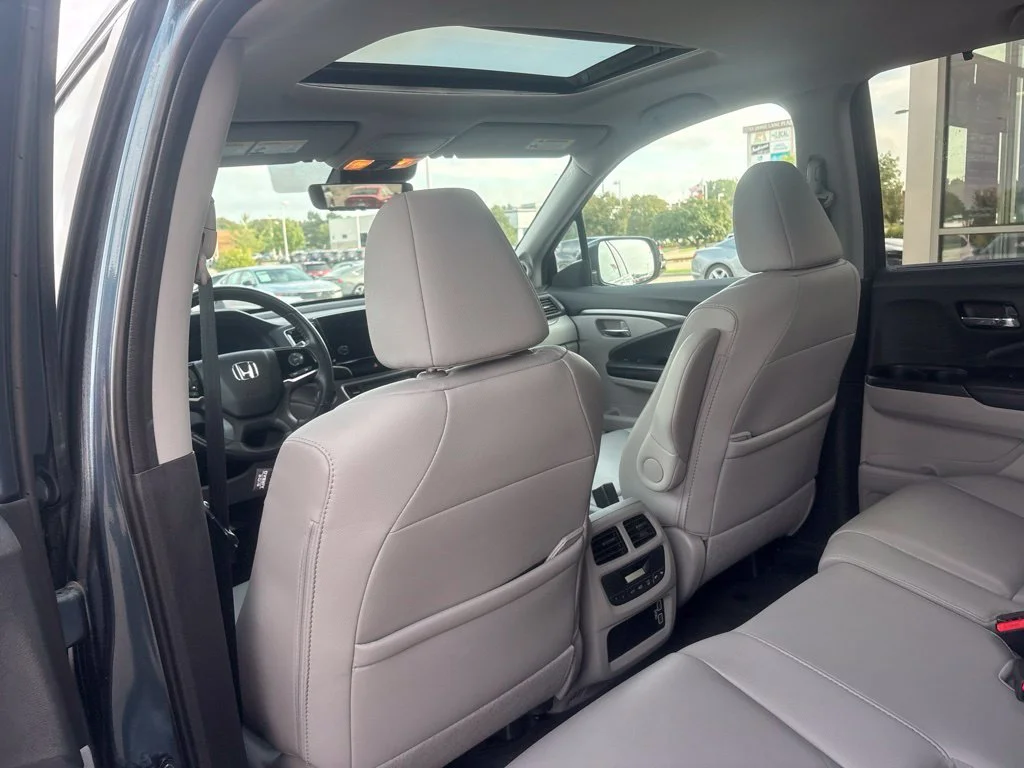 Used 2021 Blue Honda EX-L image 41