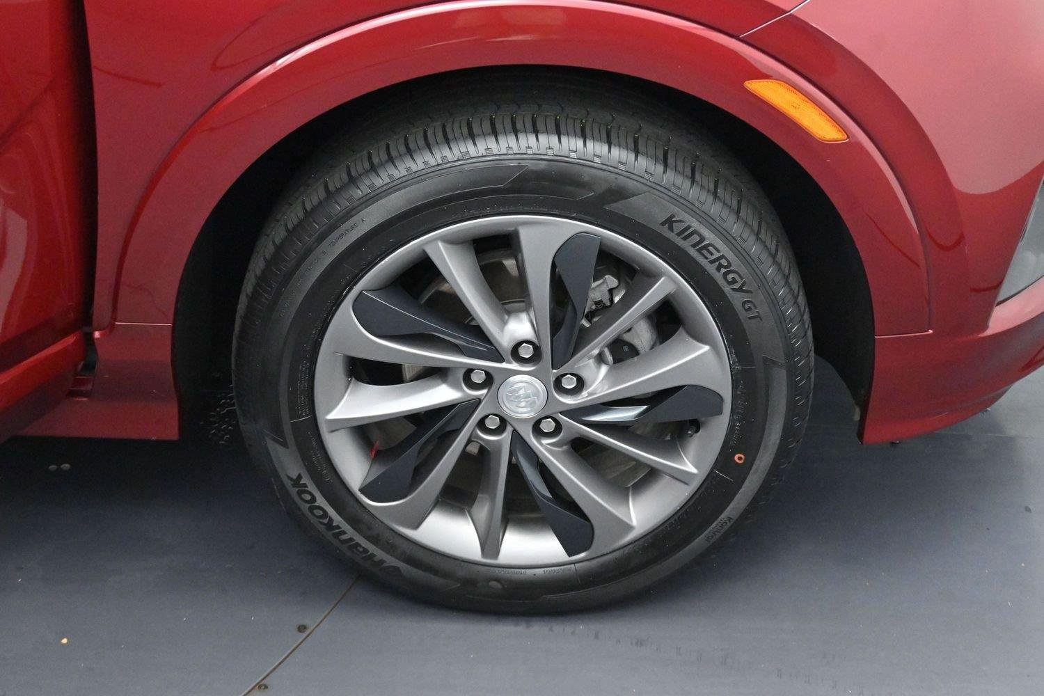 Used 2022 Cinnabar Metallic Buick Select image 31
